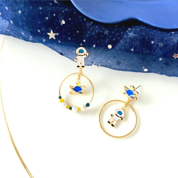 Gold plated Pearl Spaceman planet star earrings w/ silver post choose your style - Picture 13 of 16